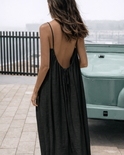 Mila - Langes Kleid mit freiem Rücken