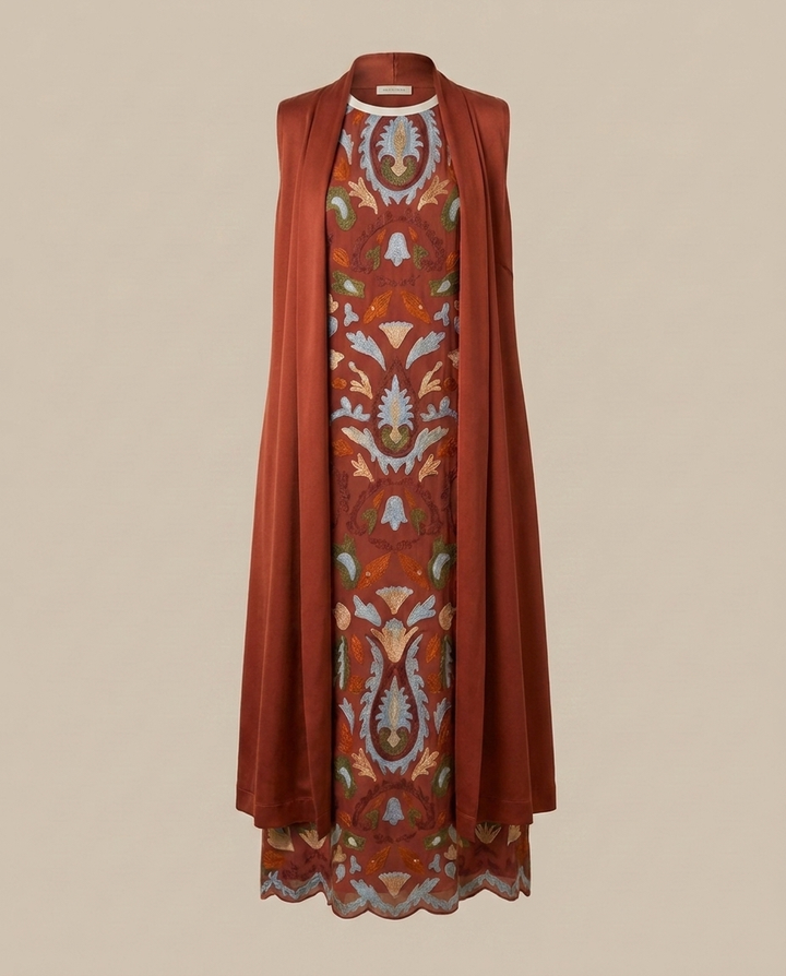 Daniela - Langes Kleid mit passendem Gilet